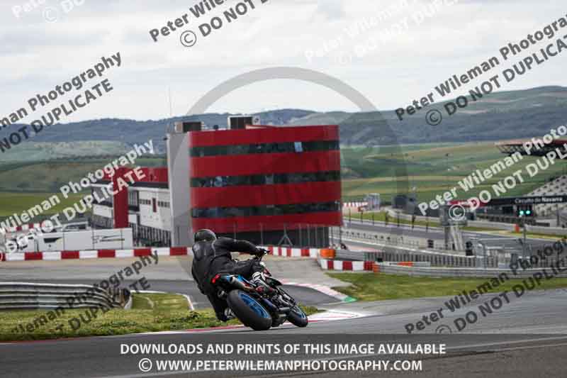 cadwell no limits trackday;cadwell park;cadwell park photographs;cadwell trackday photographs;enduro digital images;event digital images;eventdigitalimages;navarra;no limits trackdays;peter wileman photography;racing digital images;trackday digital images;trackday photos